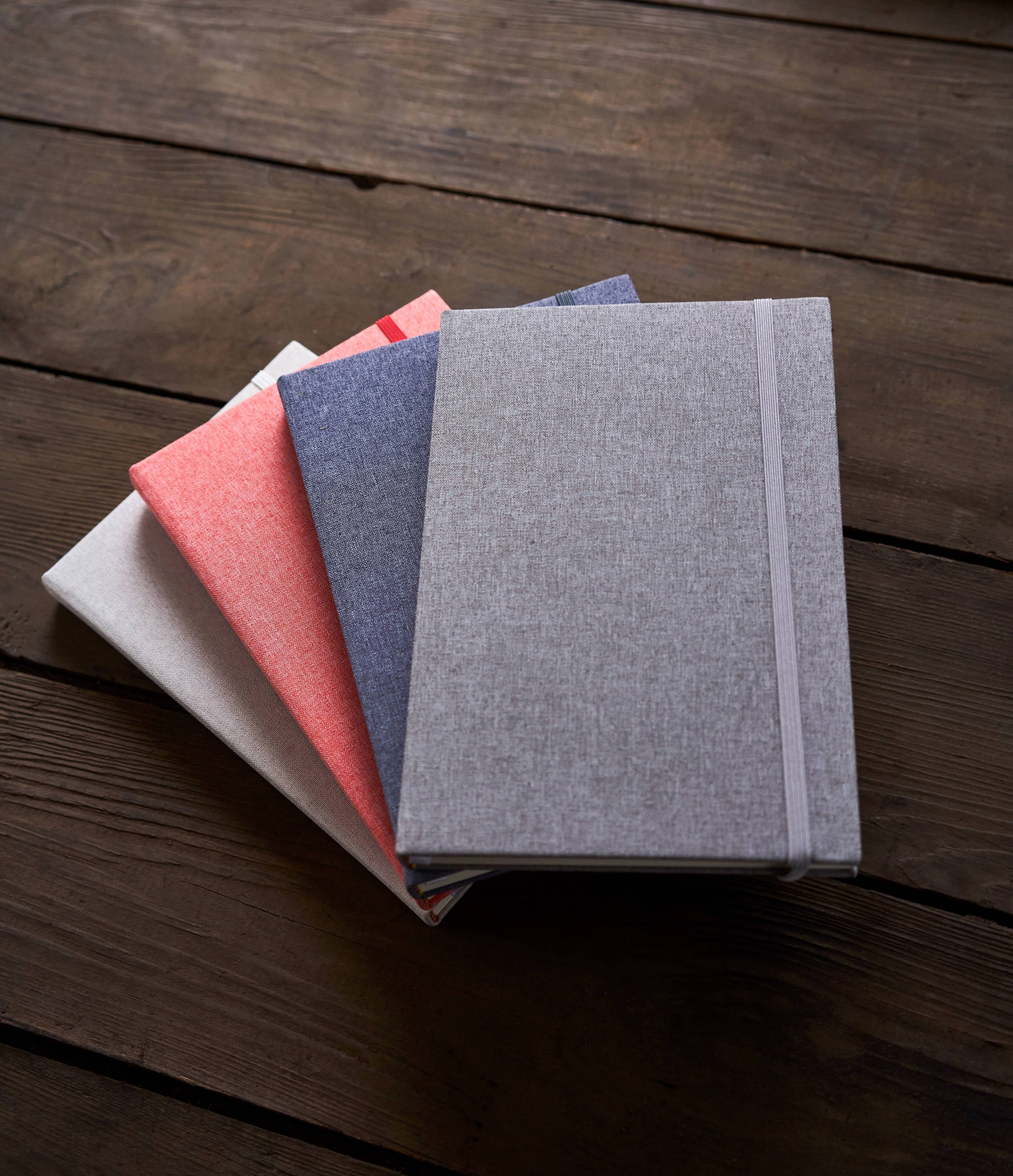 Moderne Hardcover Journal, 224 Quality Blank Pages, 8.5x6&quot;